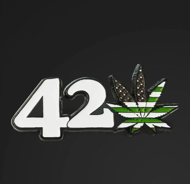 Fast Buds 420 spilla pin zinco 5cm logo